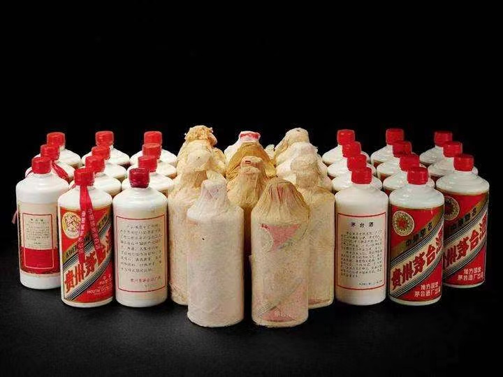 高石碑镇老酒回收上门哪里回收(附近上门回收茅台酒）?